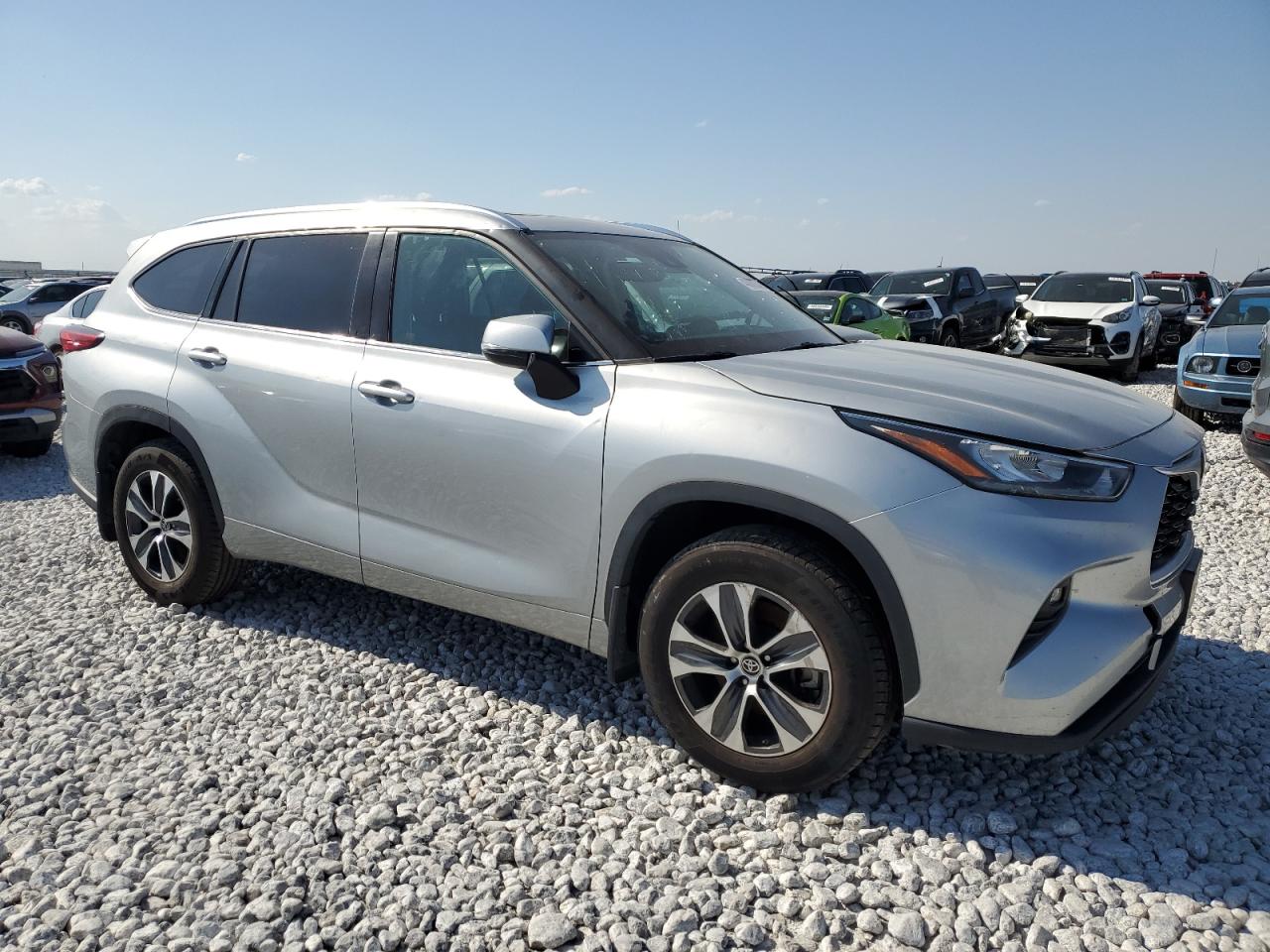 2020 TOYOTA HIGHLANDER XLE