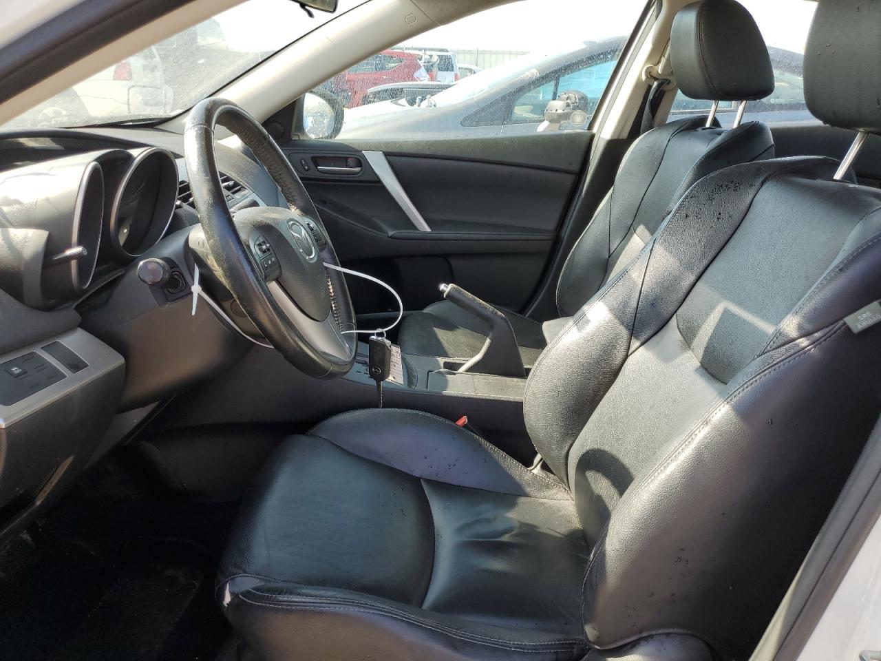 MAZDA 3 2012 — 8