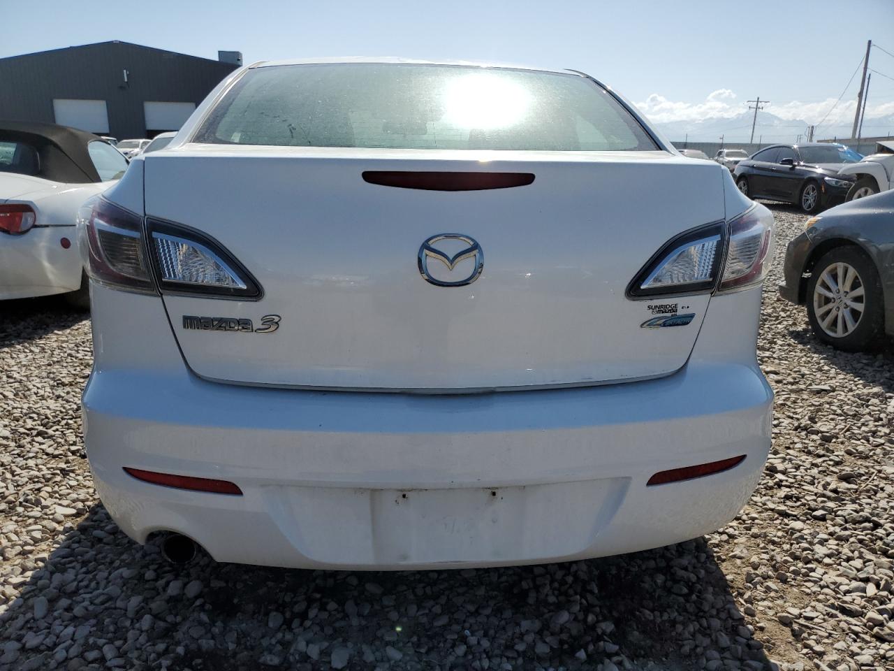 MAZDA 3 2012 — 7