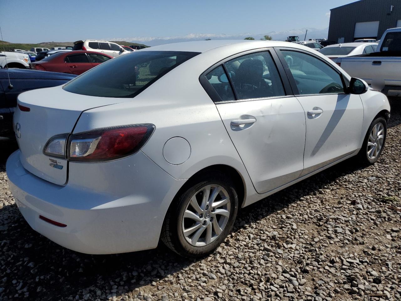 MAZDA 3 2012 — 4
