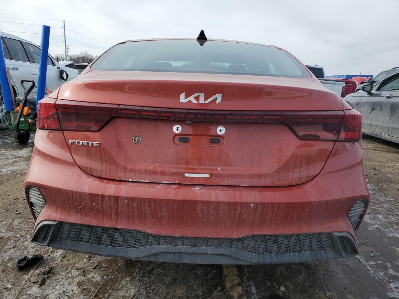 KIA FORTE 2023 — 7