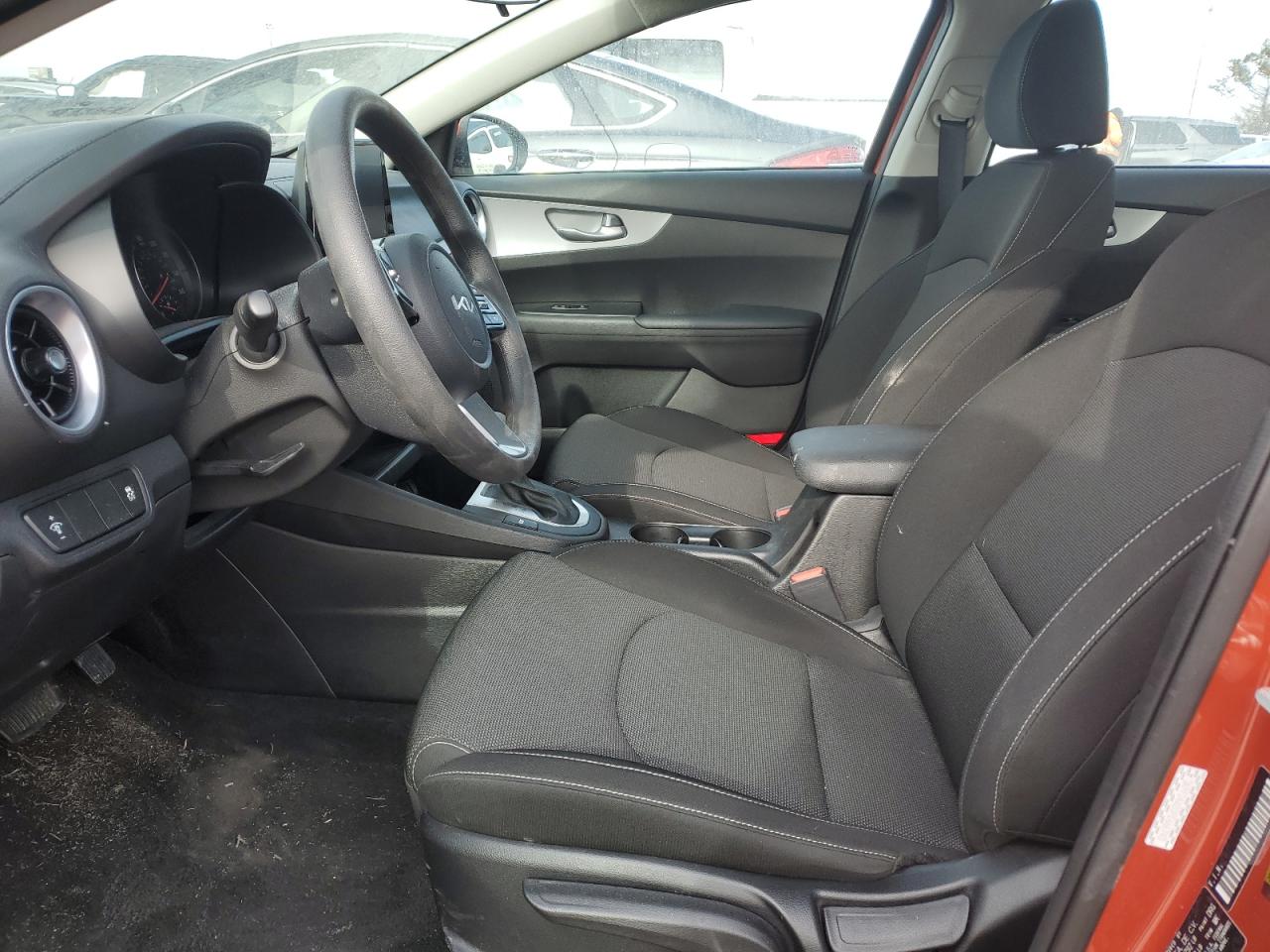 KIA FORTE 2023 — 8