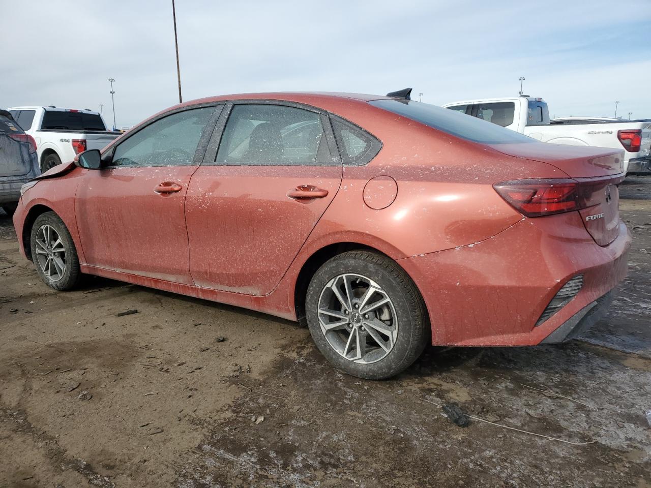 KIA FORTE 2023 — 3
