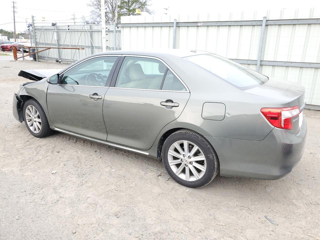 TOYOTA CAMRY 2012 — 3