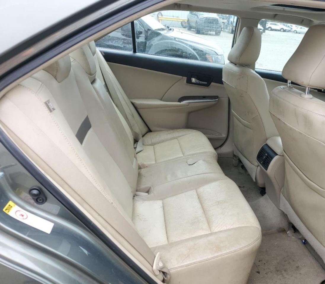 TOYOTA CAMRY 2012 — 11