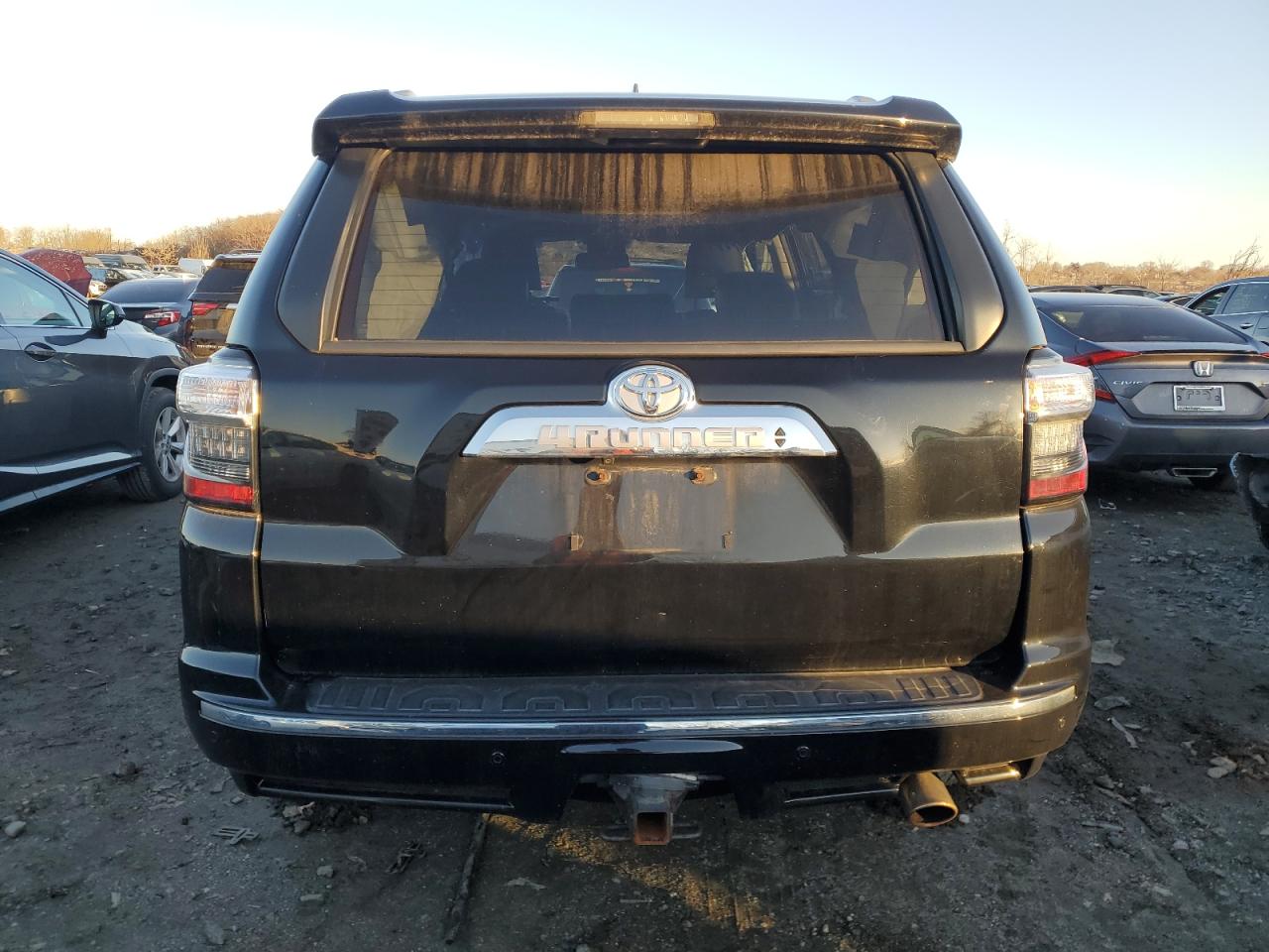TOYOTA 4RUNNER 2016 — 7