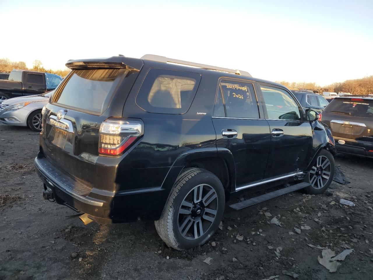 TOYOTA 4RUNNER 2016 — 4