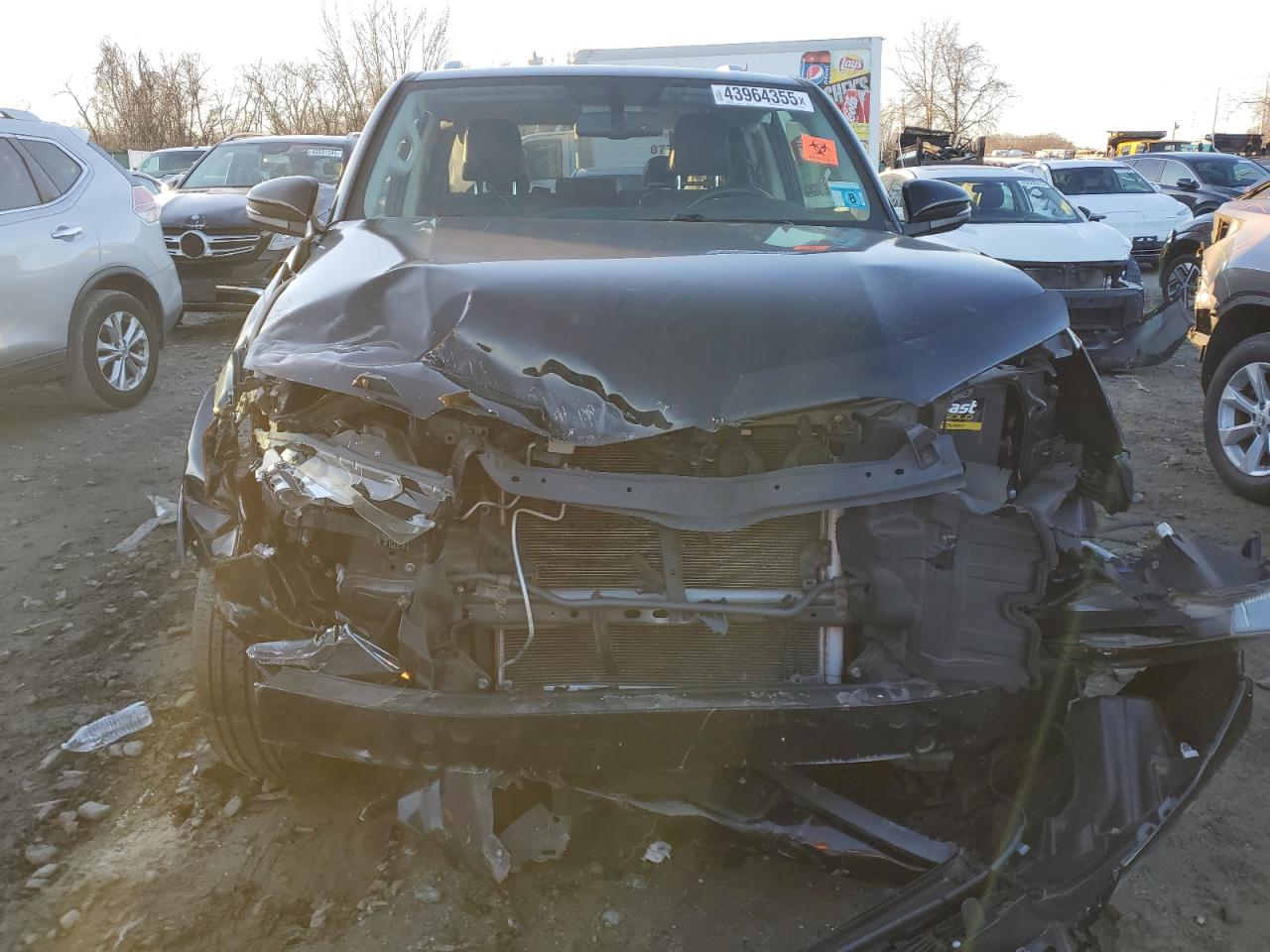 TOYOTA 4RUNNER 2016 — 6