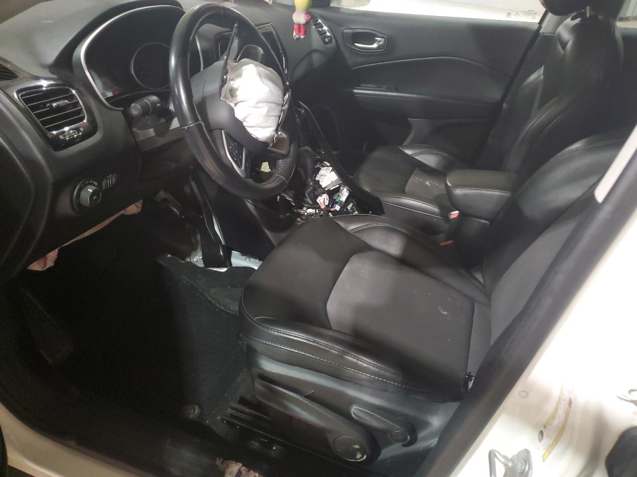 JEEP COMPASS 2019 — 8