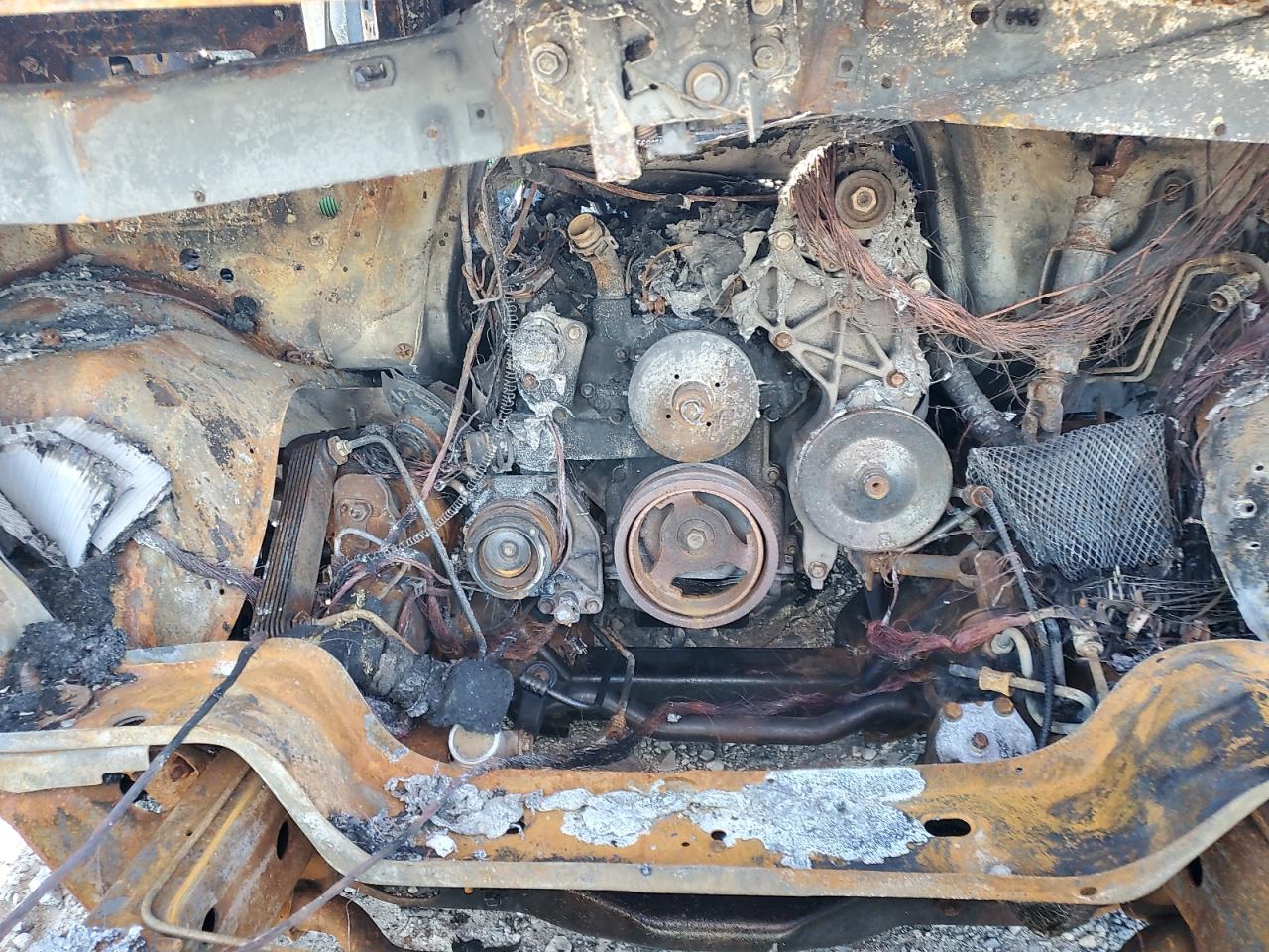 CHEVROLET EXPRESS G3500 2004 — 12