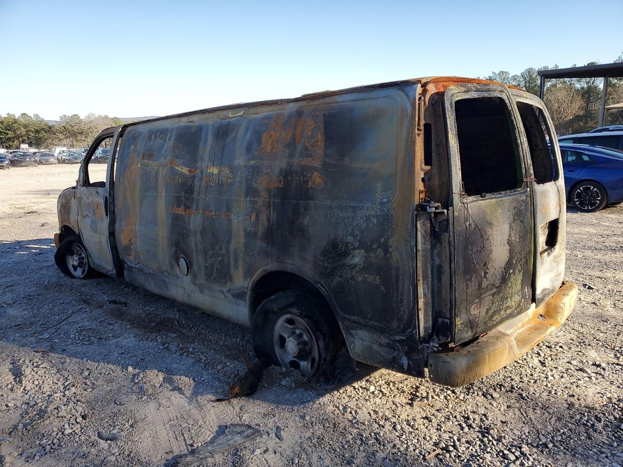 CHEVROLET EXPRESS G3500 2004 — 3