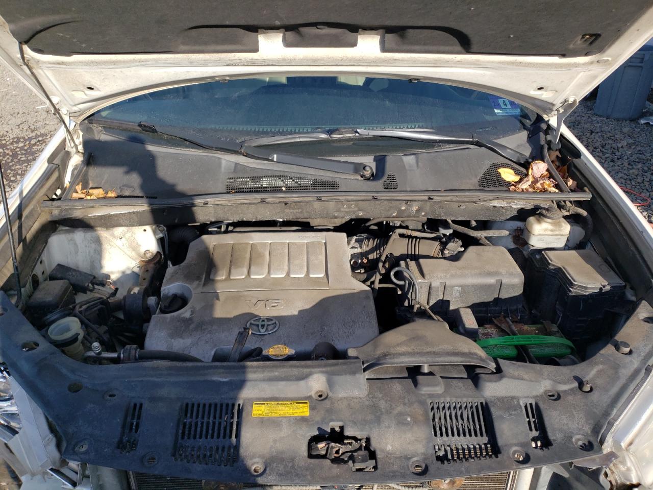 TOYOTA HIGHLANDER 2011 — 13