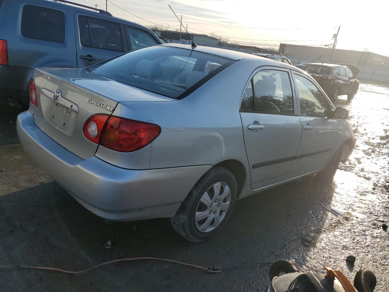 TOYOTA COR L/LE/L 2004 — 4