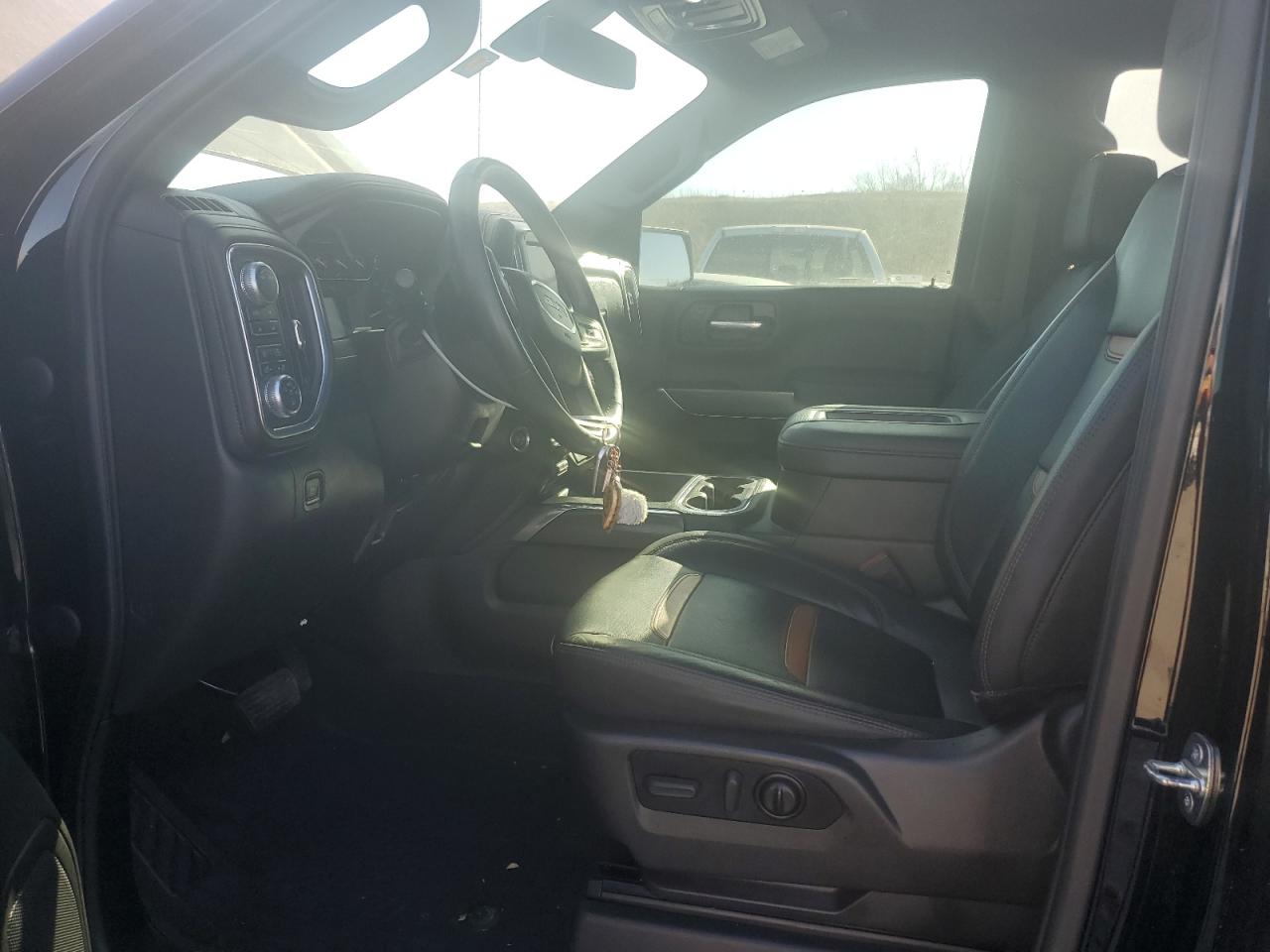 GMC SIERRA 2021 — 8