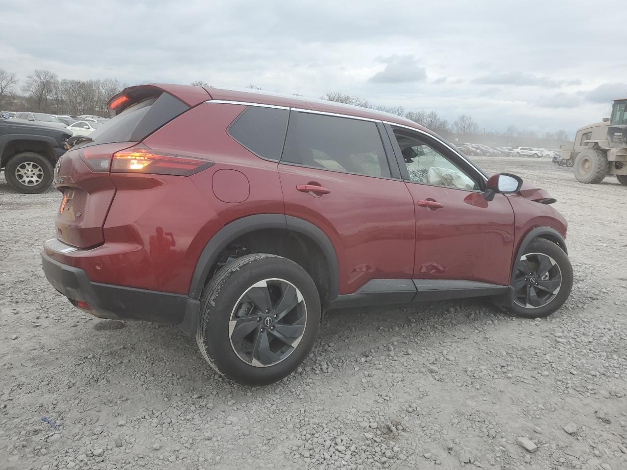 NISSAN ROGUE 2024 — 4