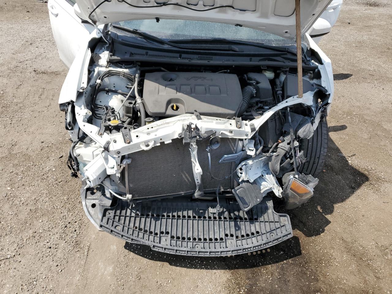 Toyota Corolla 2016 — 11
