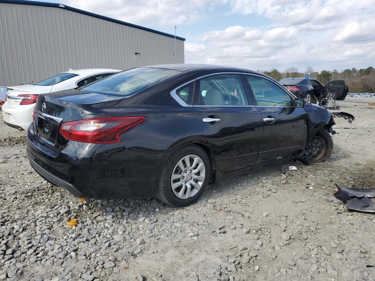 NISSAN ALTIMA 2017 — 4