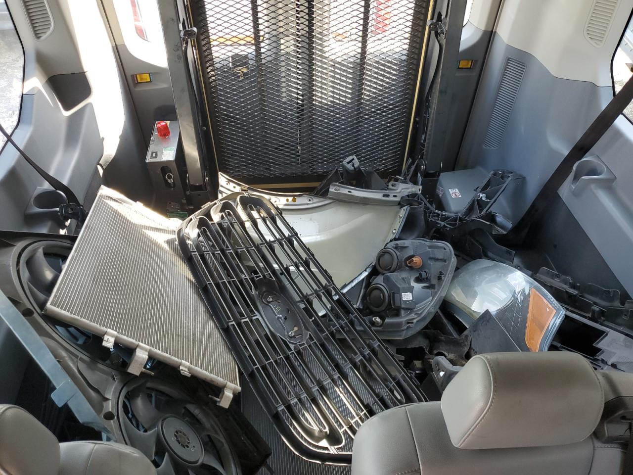 FORD TRANSIT 2016 — 14
