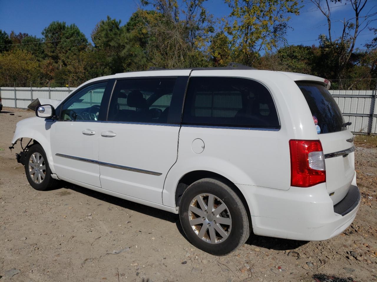 CHRYSLER TOWN & COUNTRY 2015 — 3