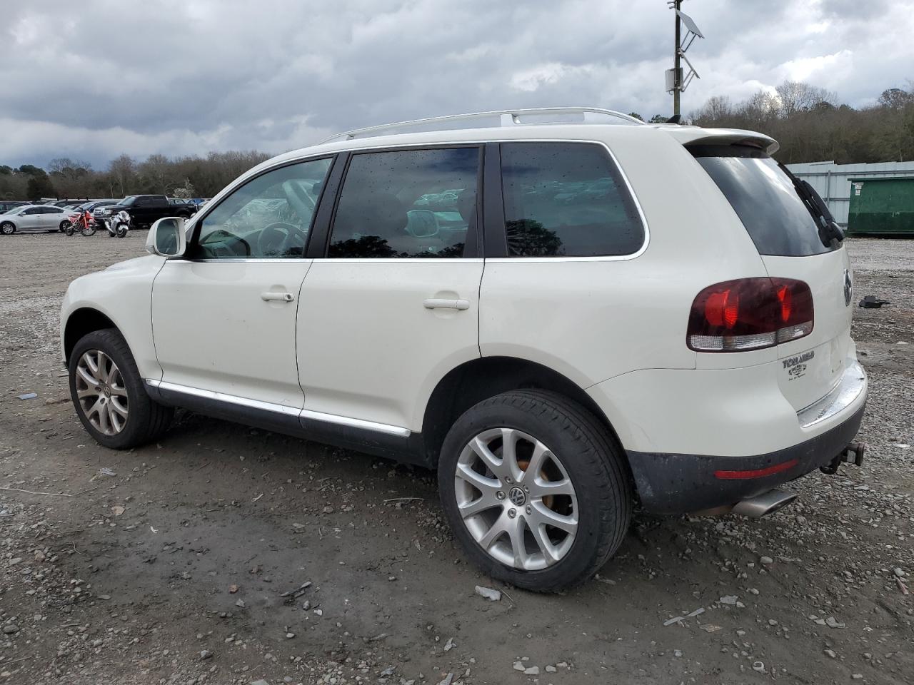 VOLKSWAGEN TOUAREG 2 2009 — 3