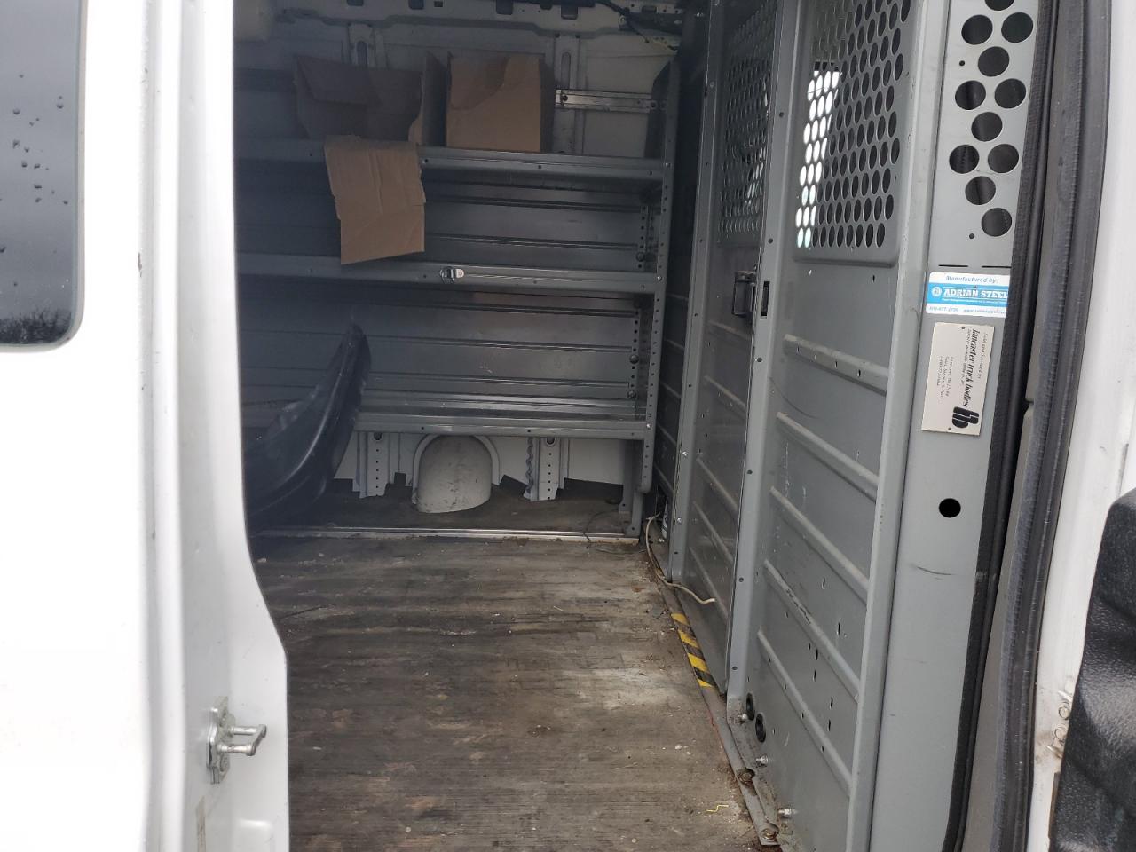 CHEVROLET EXPRESS G2500 2016 — 11