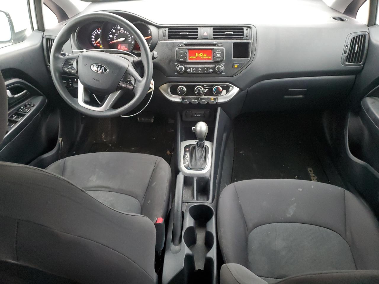 KIA RIO 2013 — 9