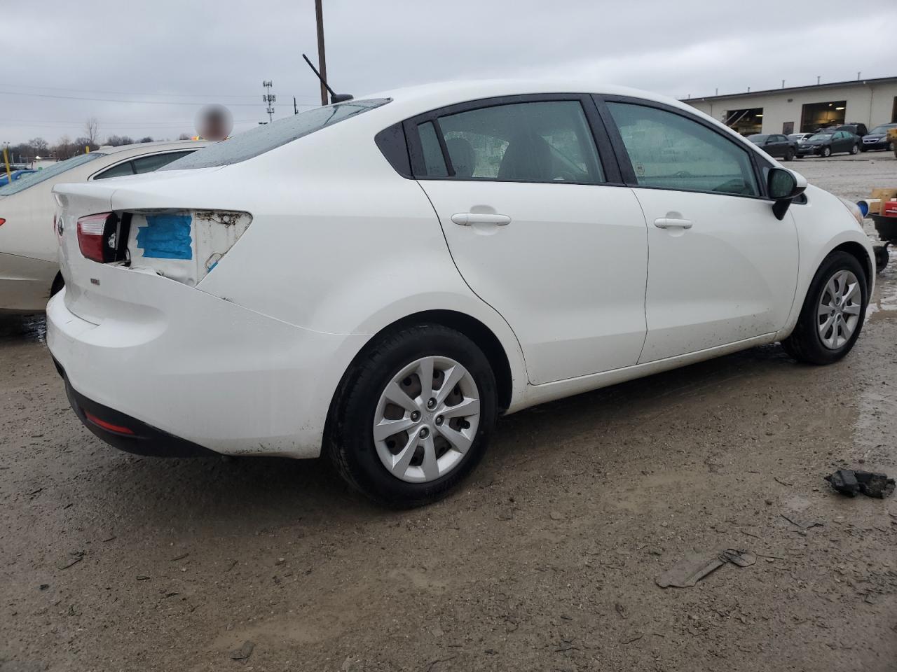 KIA RIO 2013 — 4