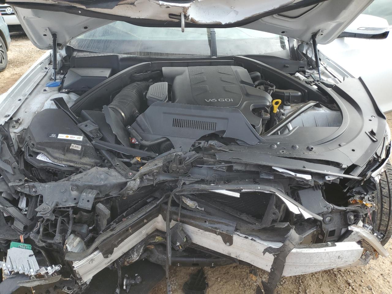 HYUNDAI GENESIS 2015 — 13