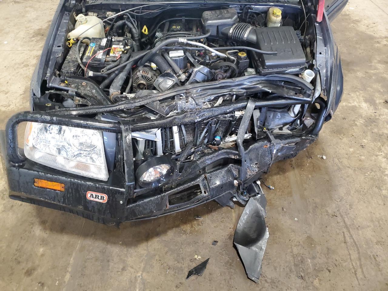 JEEP GRAND CHEROKEE 2004 — 12