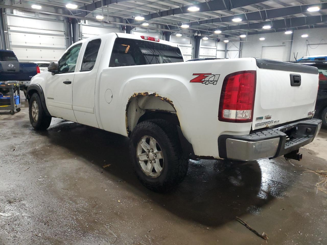 GMC SIERRA 2011 — 3