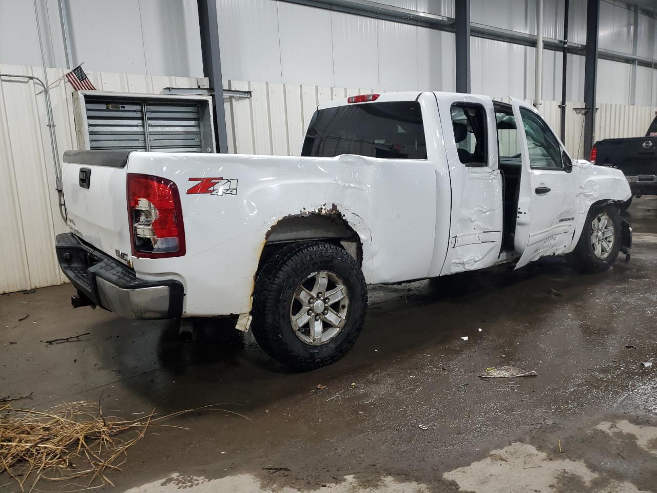 GMC SIERRA 2011 — 4