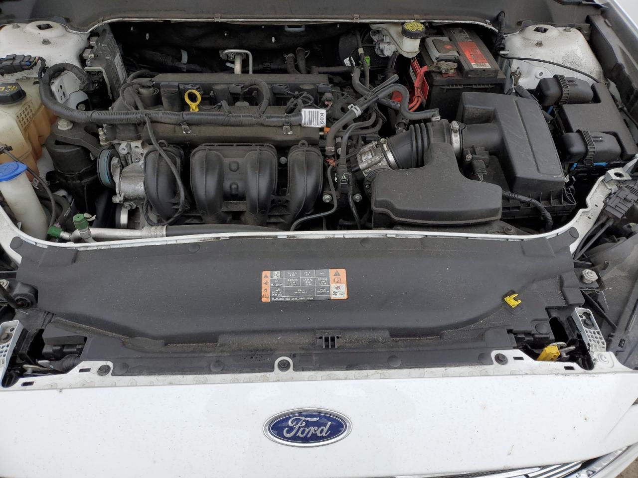 FORD FUSION 2018 — 12