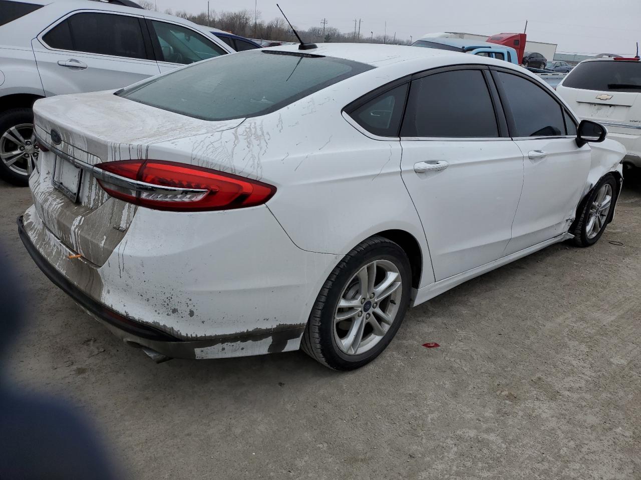 FORD FUSION 2018 — 4
