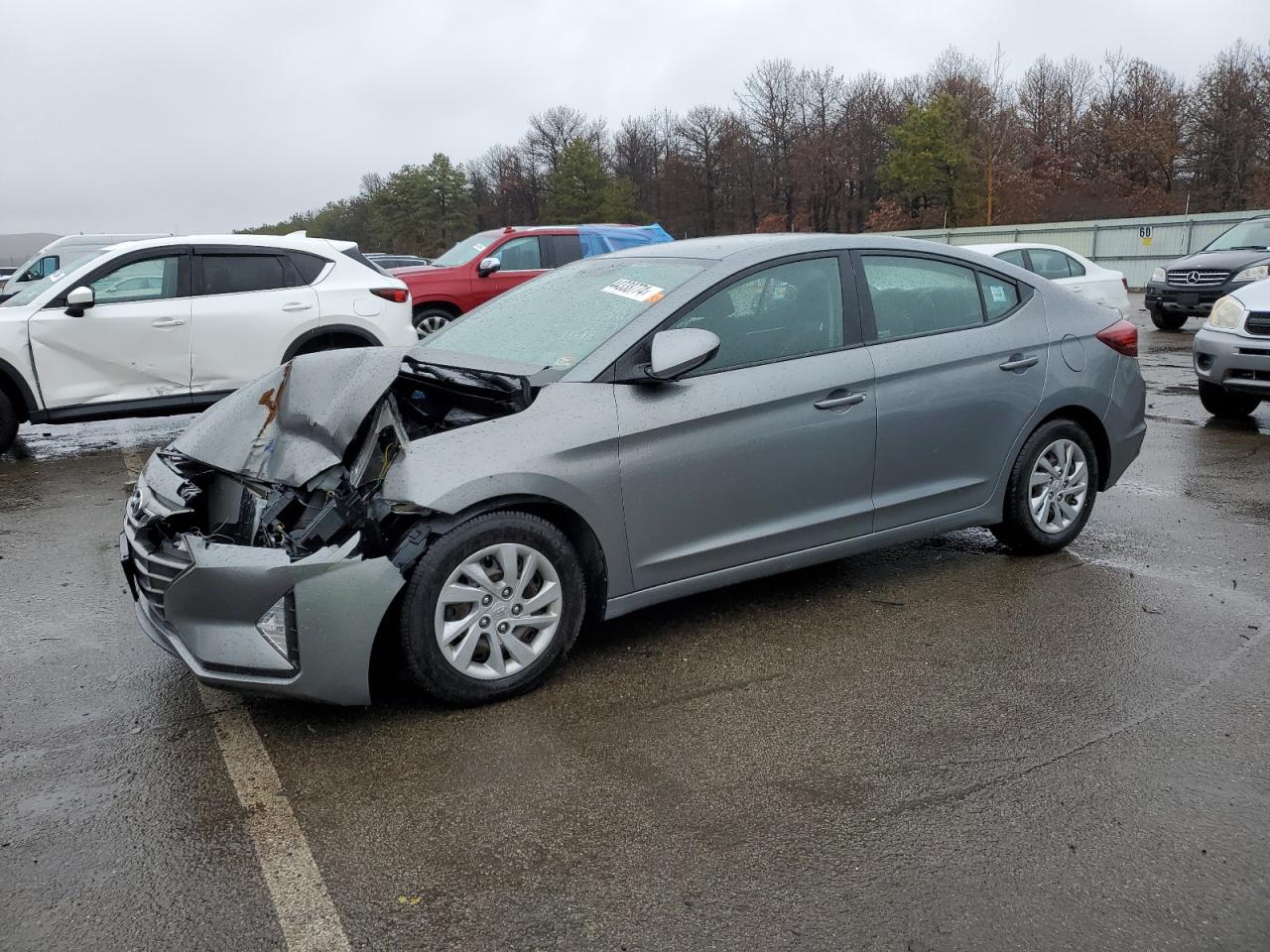 2019 HYUNDAI ELANTRA SE