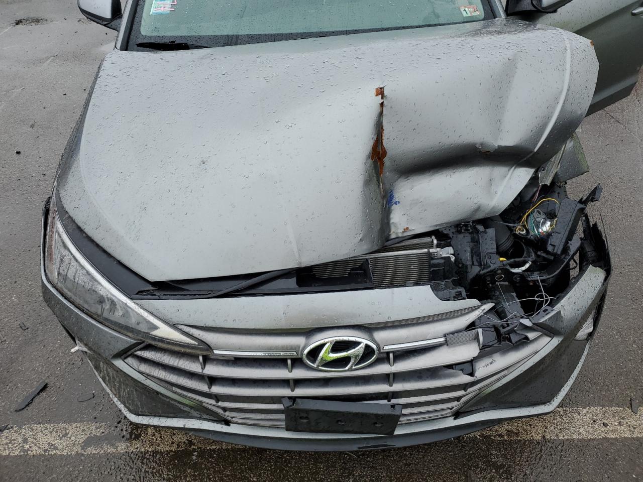 HYUNDAI ELANTRA 2019 — 12
