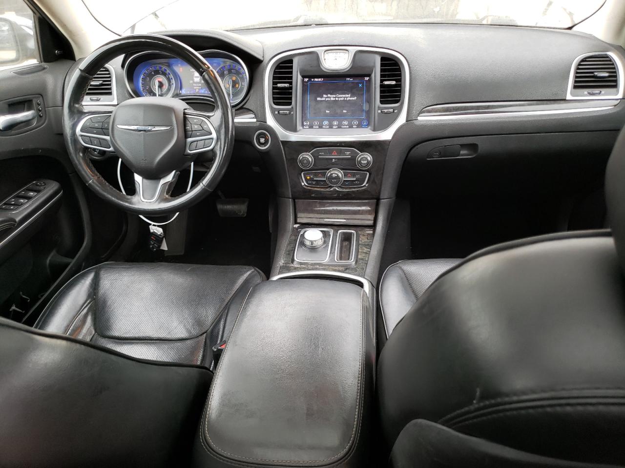 CHRYSLER 300 2019 — 9