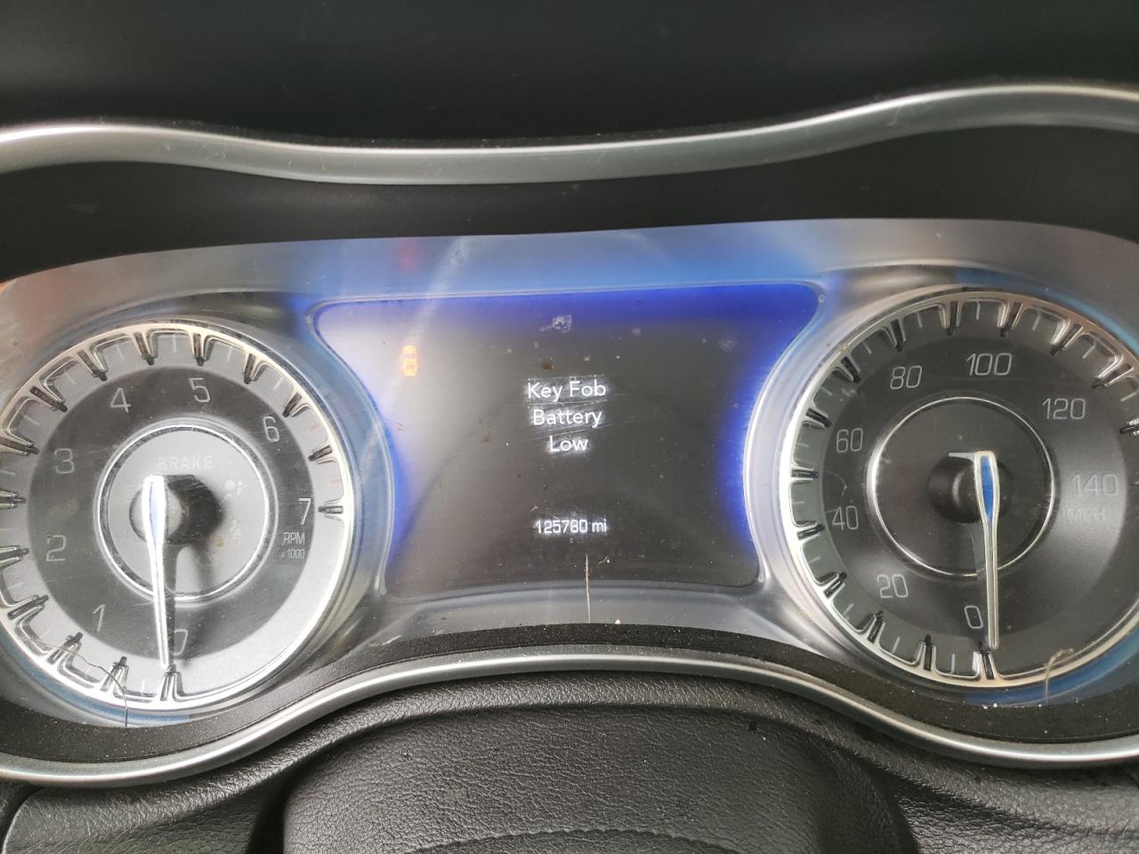 CHRYSLER 300 2019 — 10