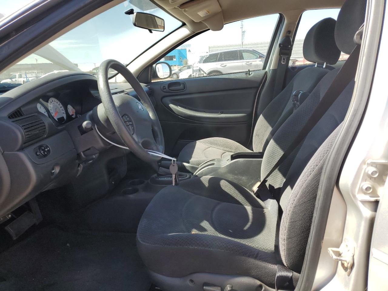 DODGE STRATUS SX 2005 — 8