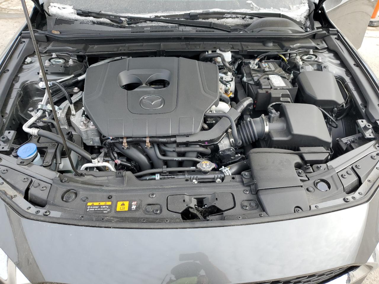 MAZDA 3 PREFERRED 2024 — 12