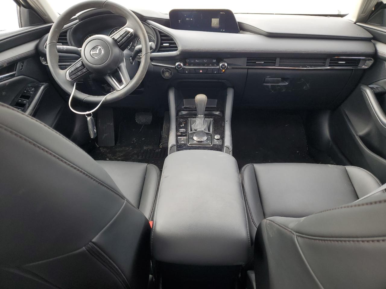 MAZDA 3 PREFERRED 2024 — 9