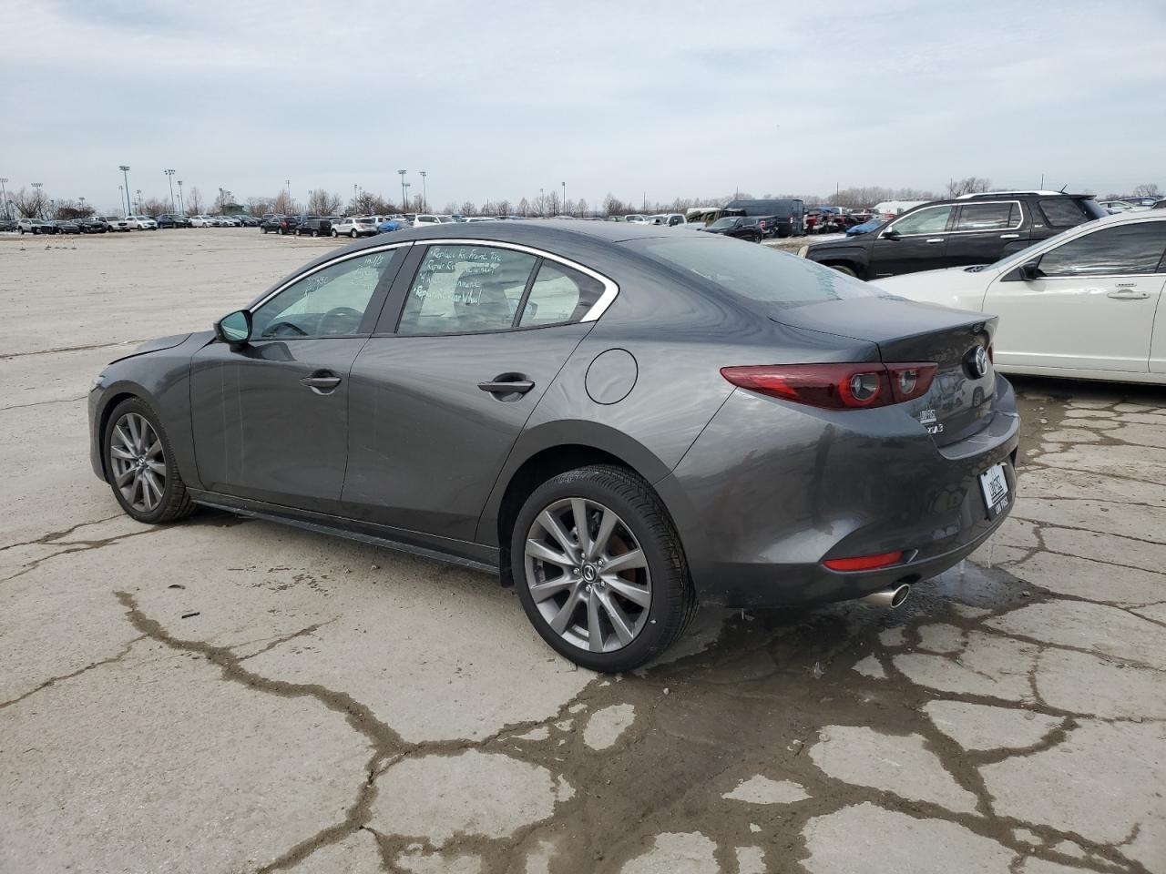 MAZDA 3 PREFERRED 2024 — 3