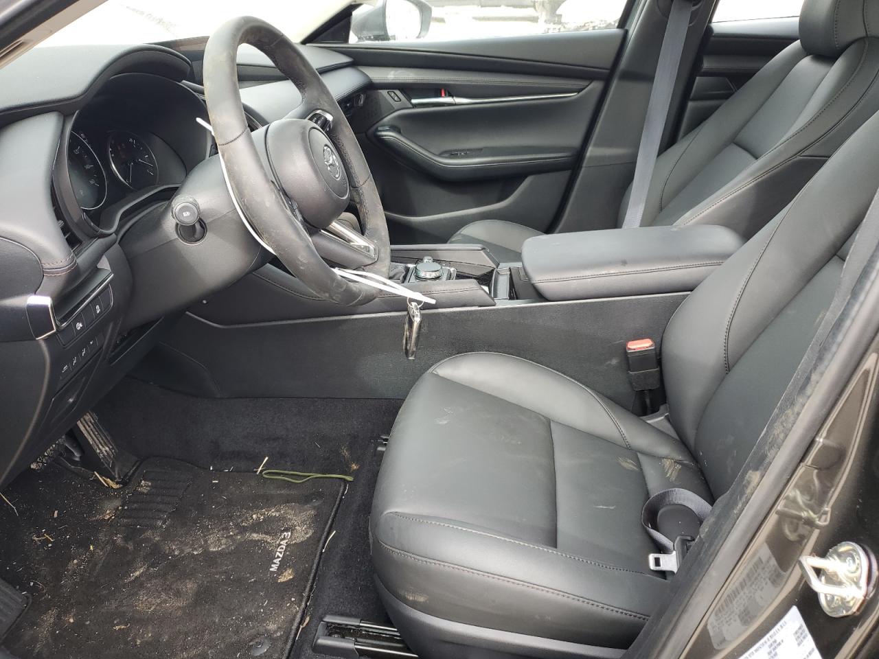 MAZDA 3 PREFERRED 2024 — 8