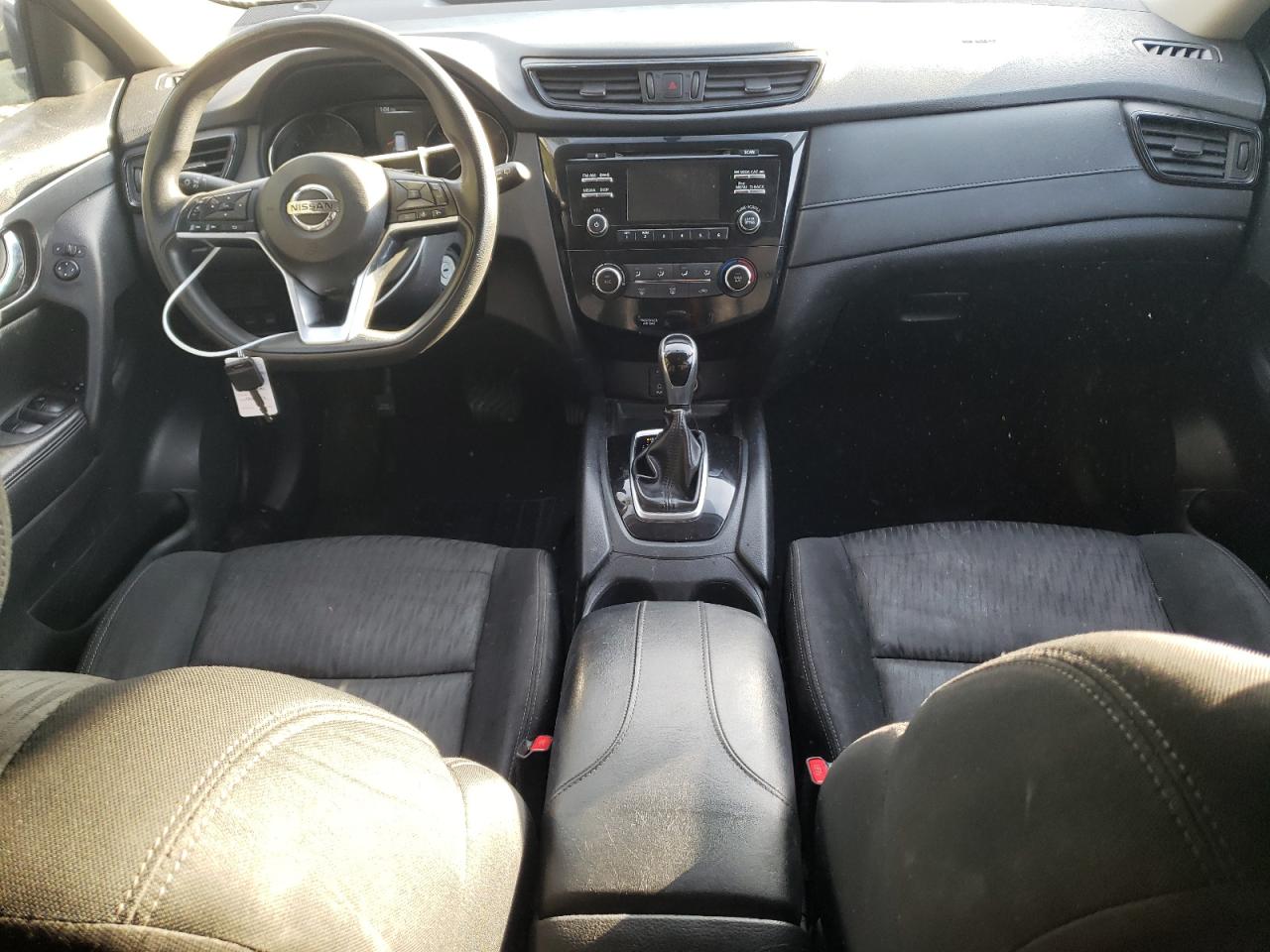 NISSAN ROGUE 2017 — 9