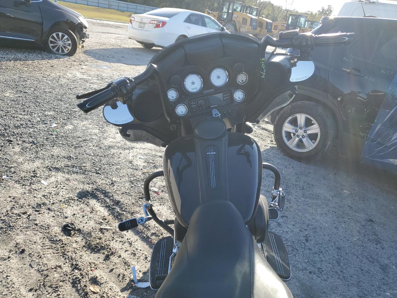 HARLEY-DAVIDSON FLHX 2013 — 6