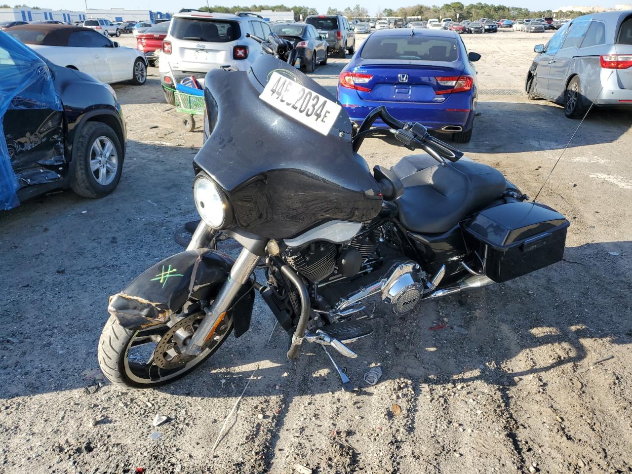 HARLEY-DAVIDSON FLHX 2013 — 3
