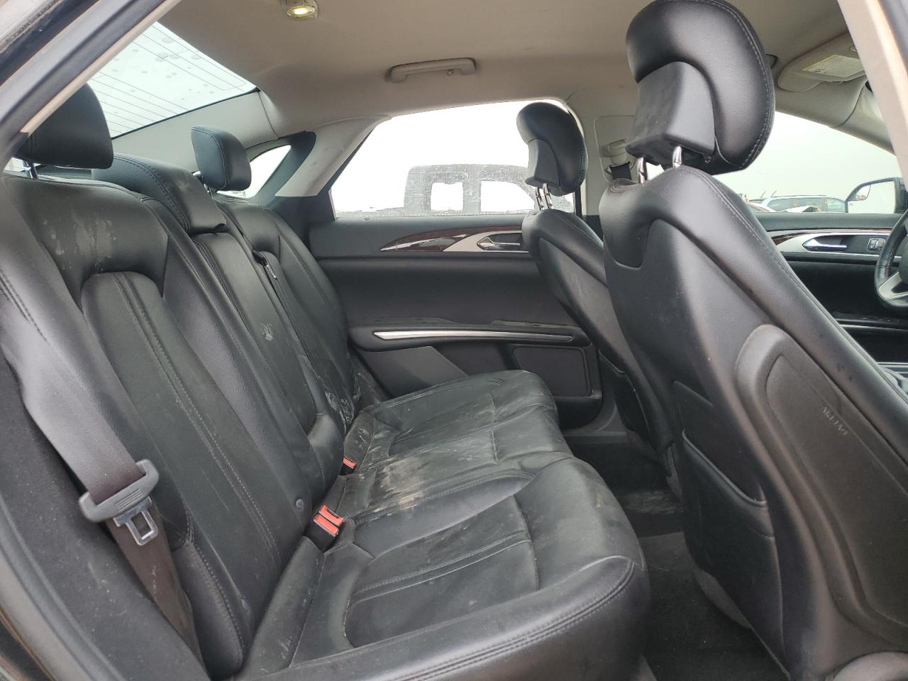 LINCOLN MKZ 2016 — 11