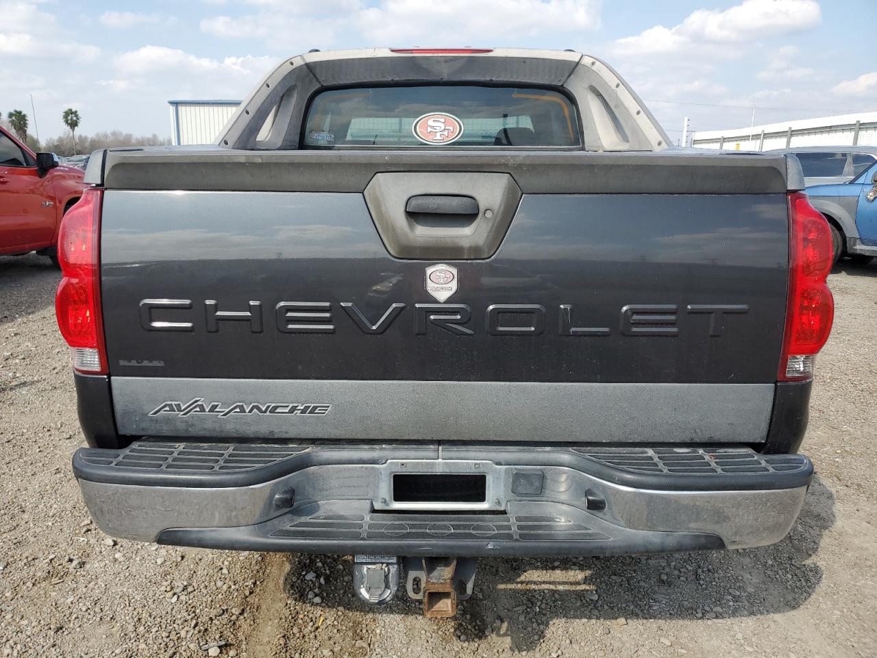CHEVROLET AVALANCHE 2005 — 7