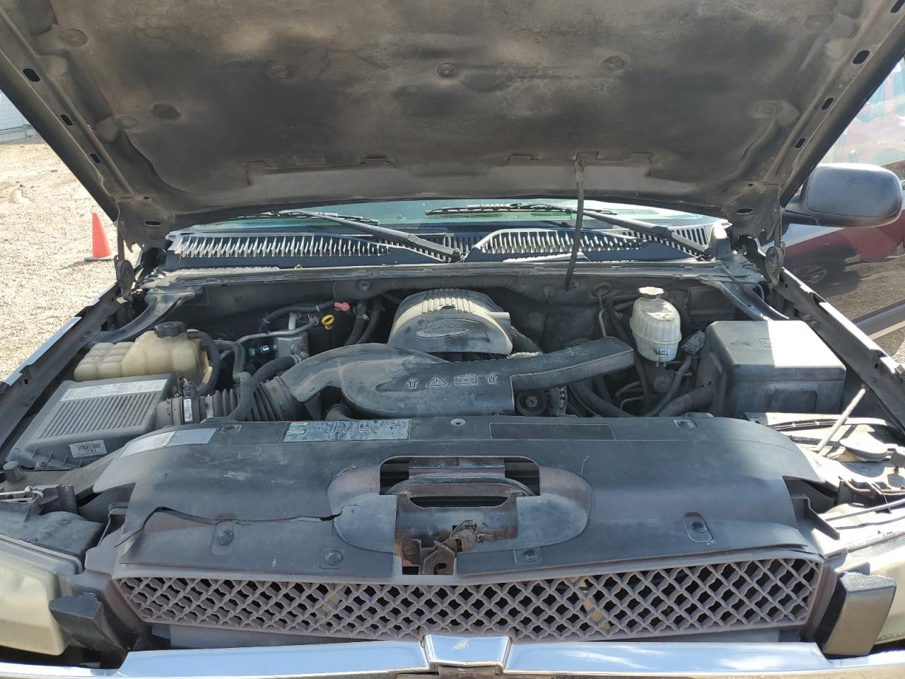 CHEVROLET AVALANCHE 2005 — 12