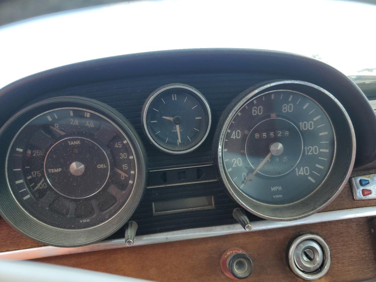 MERCEDES-BENZ 250SE 1966 — 10