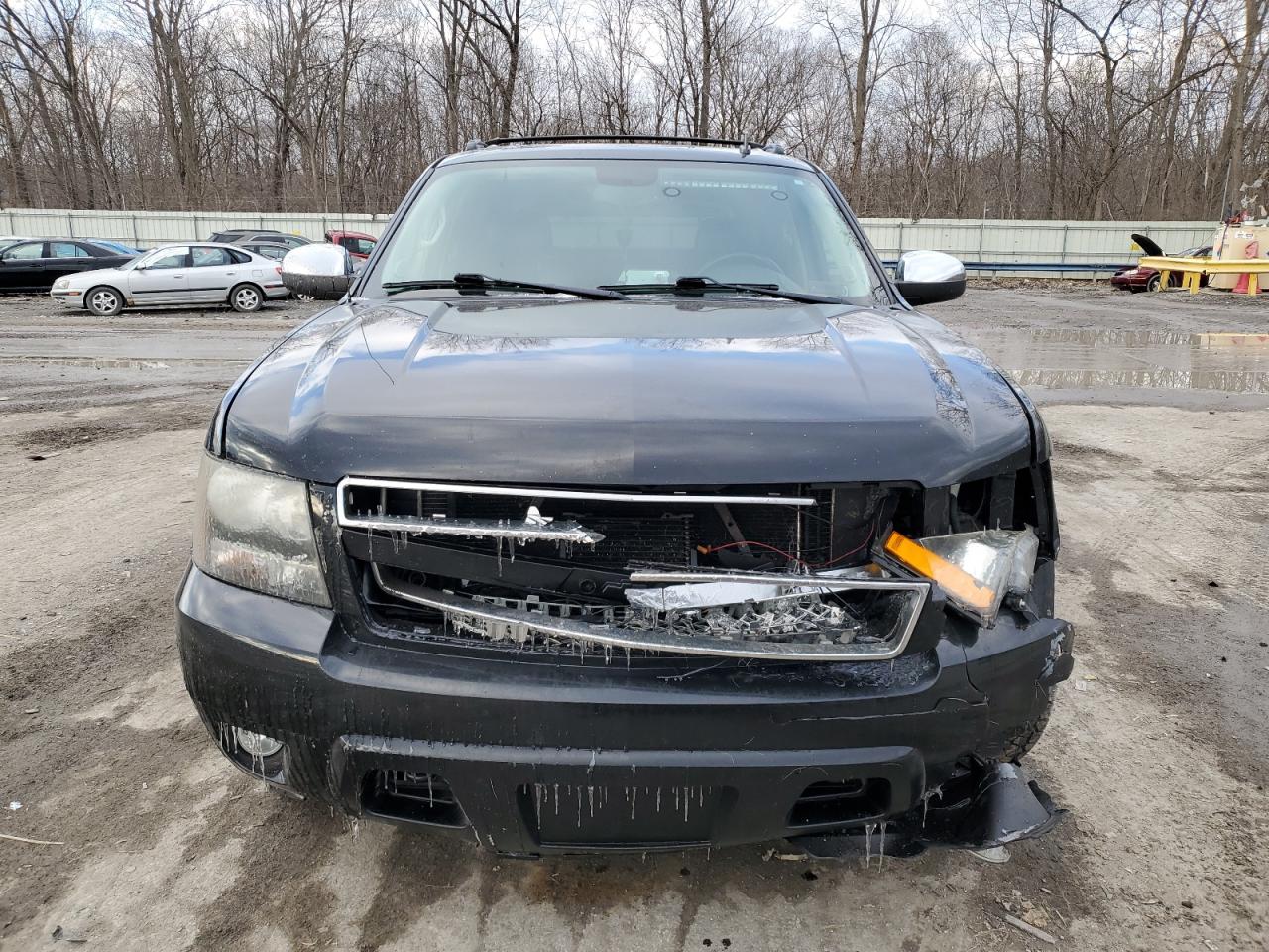 CHEVROLET AVALANCHE 2011 — 6